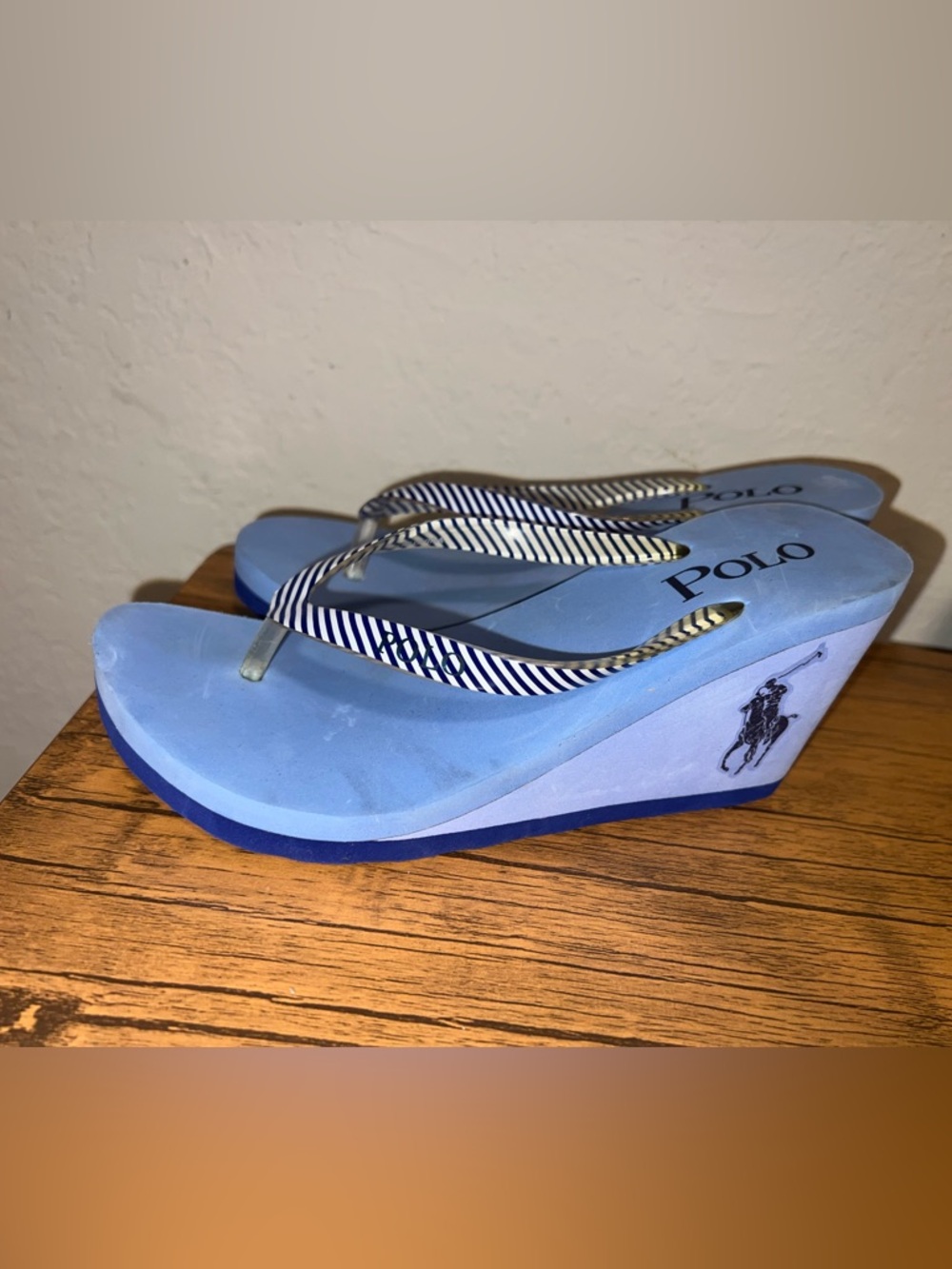 New Women’s Polo Ralph Lauren Blue Wedge Flip Flop Sandals Size 7B